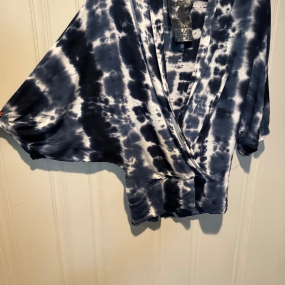 Top - Picture 4 of 5